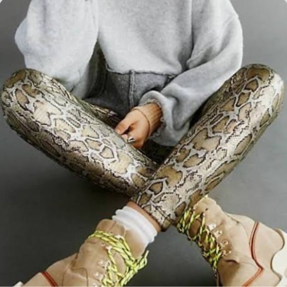 Free People, Gold Python Pull On Skinny Pants, Vegan Leather, Metallic Gold, NWT - Picture 3 of 14
